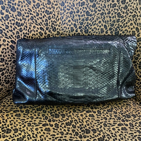 New with tags Ling Wu python clutch - Picture 2 of 5